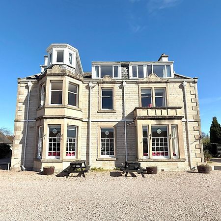 The Clubhouse Hotel Nairn Exterior photo